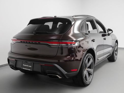 Used 2025 Porsche Macan image 10