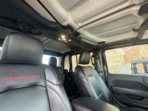 Used 2020 Jeep Gladiator Rubicon image 16