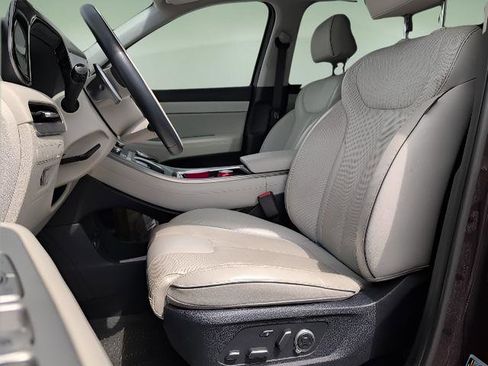 Used 2024 Hyundai Palisade Calligraphy image 10