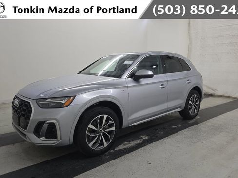 Used 2023 Audi Q5 2.0T Premium w/ Convenience Package AWD/4WD image 1