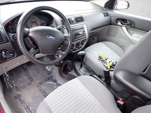 Used 2006 Ford Focus SES image 9