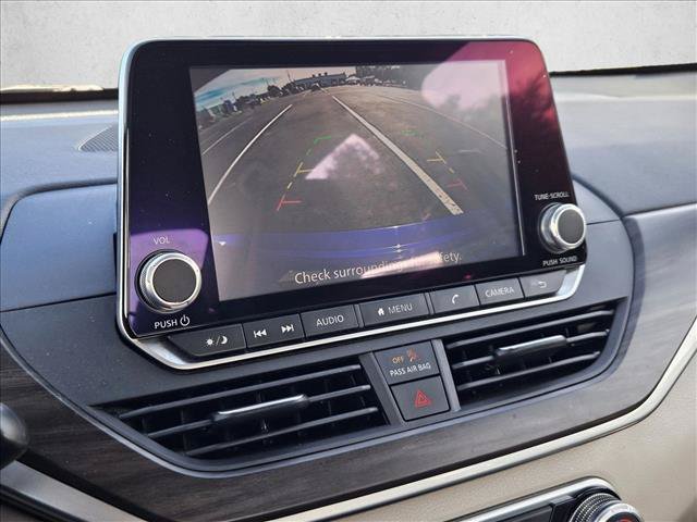 Used 2025 Nissan Altima 2.5 SV FWD image 8