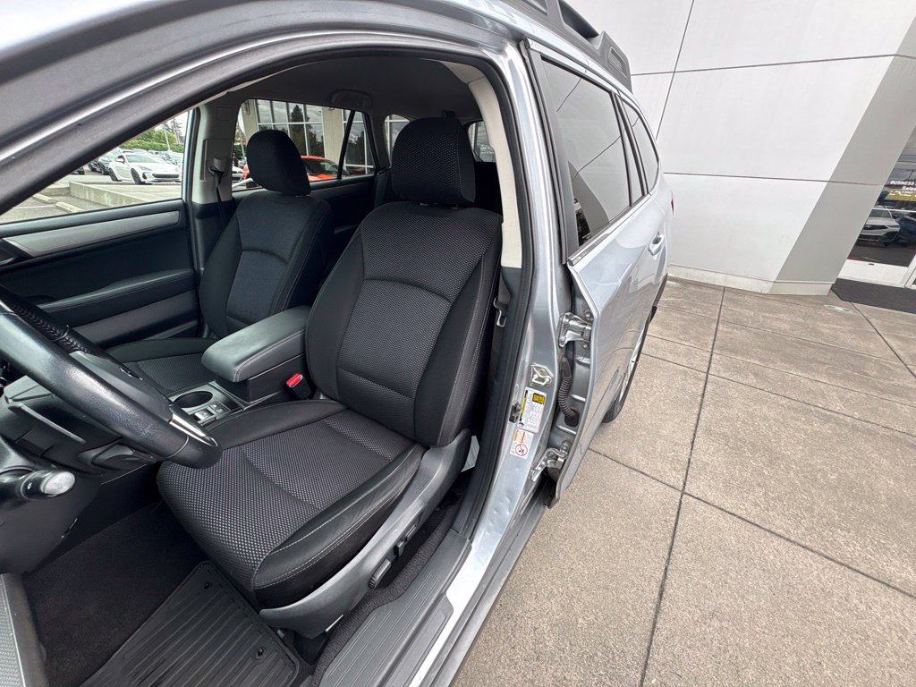 Used 2015 Subaru Outback 2.5i Premium AWD/4WD image 11