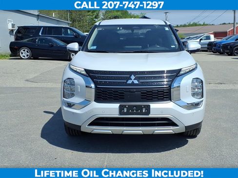 Used 2024 Mitsubishi Outlander SE Black Edition AWD/4WD image 2