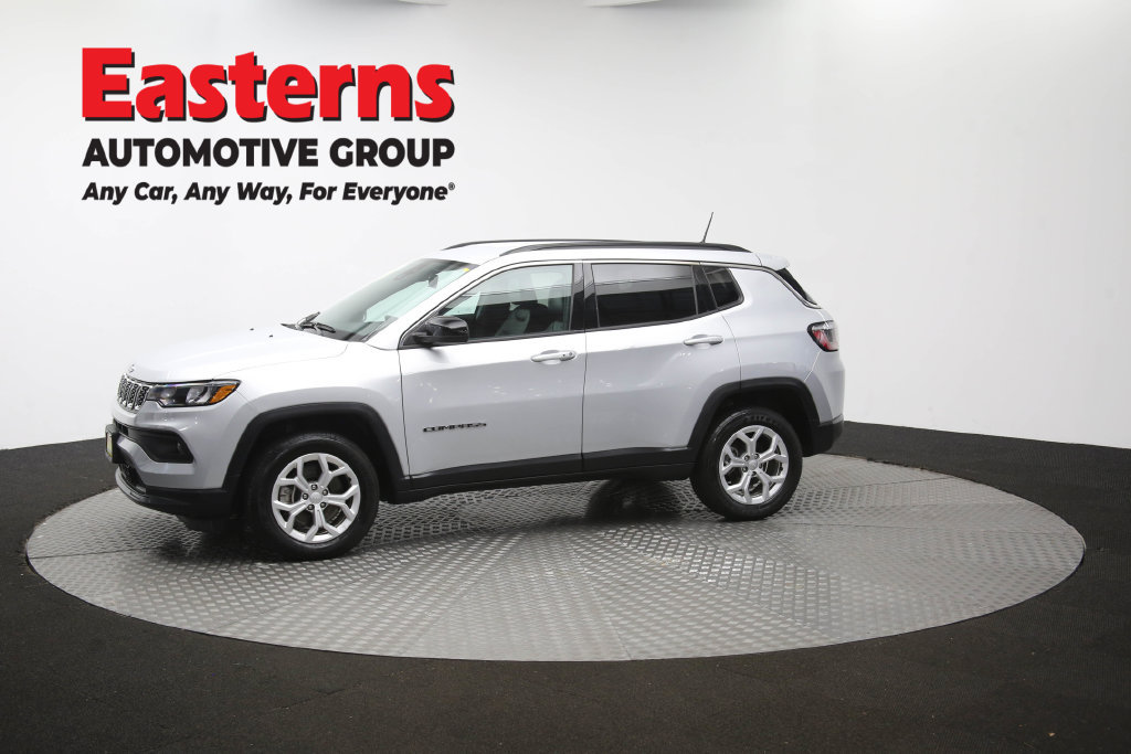 Used 2024 Jeep Compass Latitude AWD/4WD image 61
