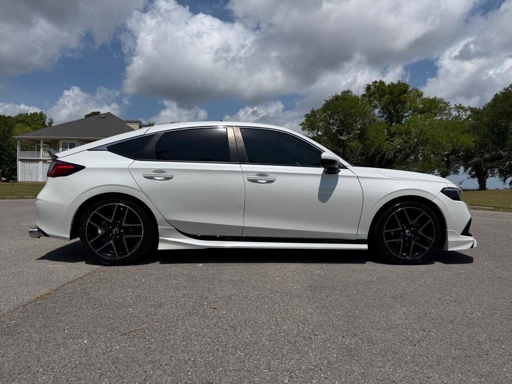 Used 2024 Honda Civic Sport Touring image 6