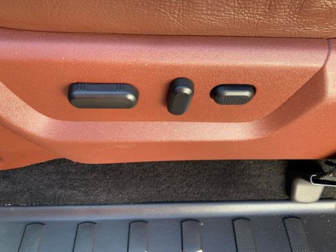 Used 2011 Ford F250 King Ranch RWD image 25