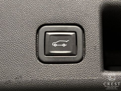 Used 2021 Chevrolet Equinox LT image 30