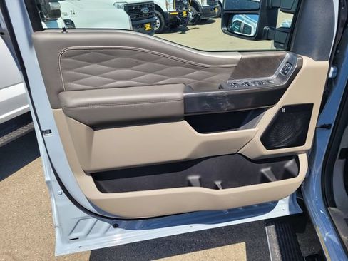 New 2026 Ford F450 Platinum w/ Platinum Plus Package AWD/4WD image 8