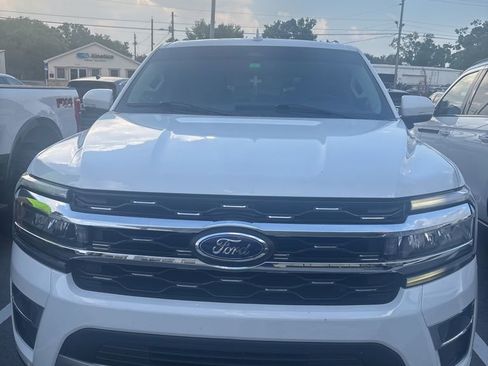 Used 2023 Ford Expedition Max Limited image 1