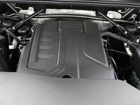 New 2025 Audi Q5 Premium Plus image 39