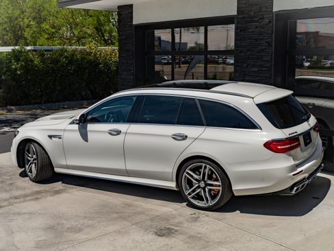 Used 2018 Mercedes-Benz E 63 AMG S image 9