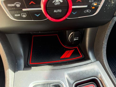 Used 2017 Dodge Charger R/T image 38