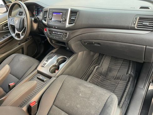 Certified 2019 Honda Passport Sport image 28