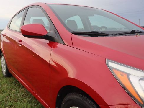 Used 2017 Hyundai Accent SE FWD image 20