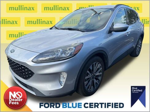 Used 2020 Ford Escape Titanium FWD image 1