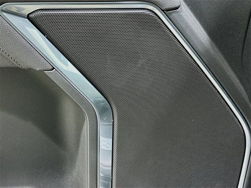 New 2026 GMC Sierra 1500 SLE w/ Preferred Package image 19