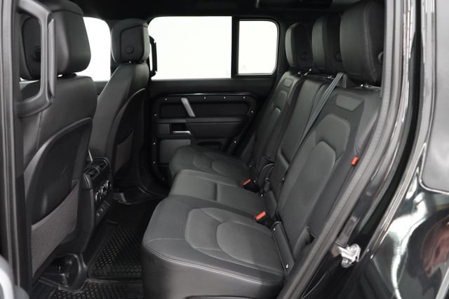 Used 2024 Land Rover Defender 110 X-Dynamic SE AWD/4WD image 41