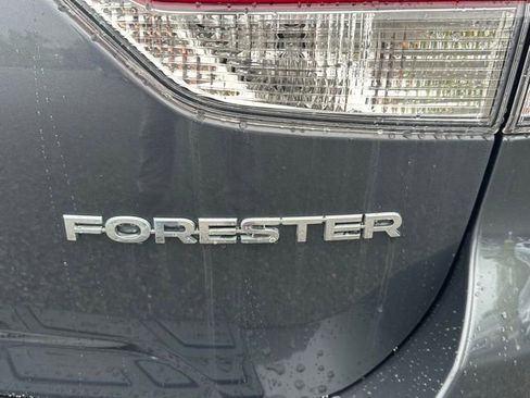 Used 2024 Subaru Forester Premium image 12