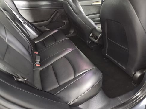 Used 2023 Tesla Model 3 Standard Range image 25