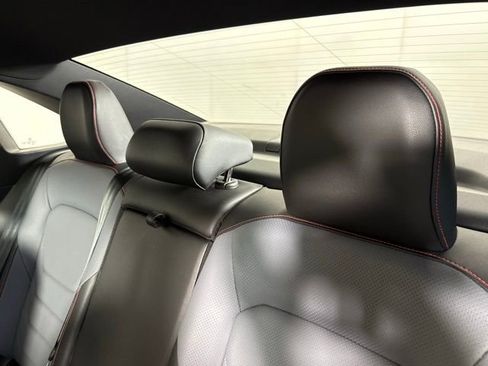 Used 2025 Volkswagen Jetta GLI Autobahn image 21