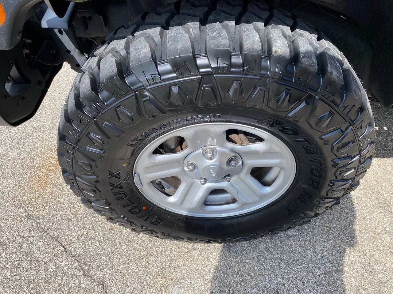 Used 2018 Jeep Wrangler Unlimited Sport AWD/4WD image 9