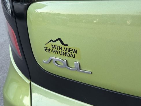 Used 2019 Kia Soul image 9