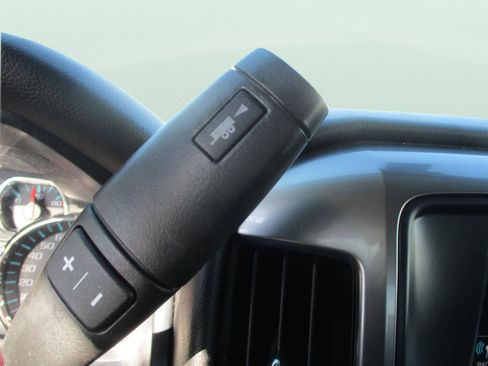 Used 2018 Chevrolet Silverado 1500 LT image 23