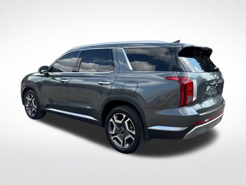 Used 2023 Hyundai Palisade Limited w/ Cargo Package AWD/4WD image 3