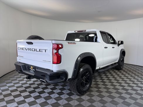 Used 2019 Chevrolet Silverado 1500 Custom Trail Boss w/ Custom Convenience Package image 10