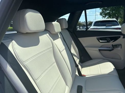 New 2026 Mercedes-Benz GLC 300 4MATIC image 28