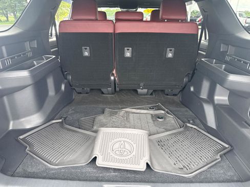 Certified 2025 Toyota 4Runner SR5 AWD/4WD image 8