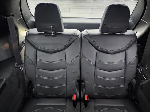 Used 2023 Cadillac XT6 Sport w/ Platinum Package image 21