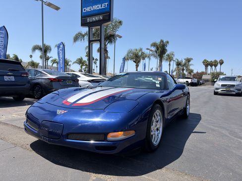 Used 2004 Chevrolet Corvette Z06 w/ Z06 Preferred Equipment Group RWD image 4