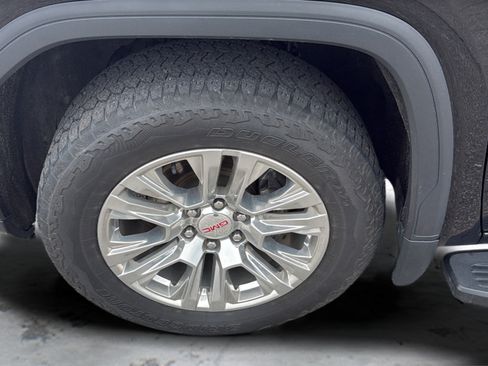 Used 2023 GMC Sierra 1500 Denali w/ Technology Package AWD/4WD image 30