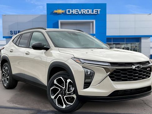 New 2026 Chevrolet Trax RS w/ Driver Confidence Package FWD image 2
