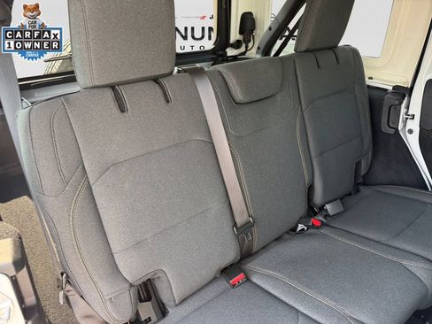 Certified 2025 Jeep Wrangler Unlimited Sahara AWD/4WD image 16
