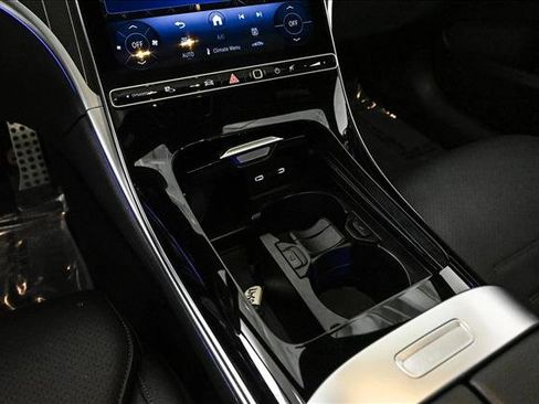 Certified 2025 Mercedes-Benz C 300 4MATIC Sedan image 13