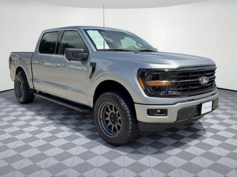 Used 2025 Ford F150 XLT w/ Equipment Group 302A MID RWD image 7
