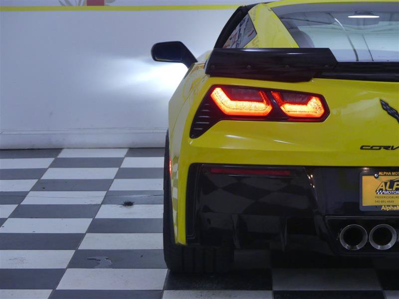 Used 2015 Chevrolet Corvette Stingray Coupe w/ 3LT Preferred Equipment Group RWD image 29