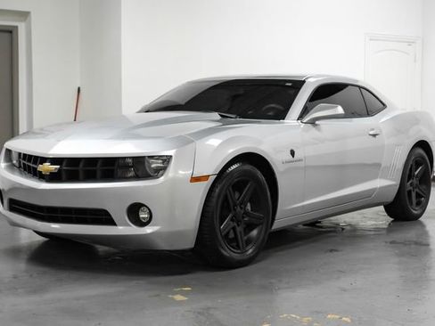 Used 2011 Chevrolet Camaro LT RWD image 6