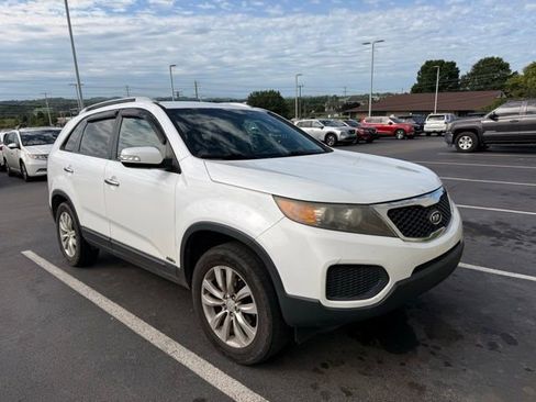 Used 2011 Kia Sorento LX AWD/4WD image 4