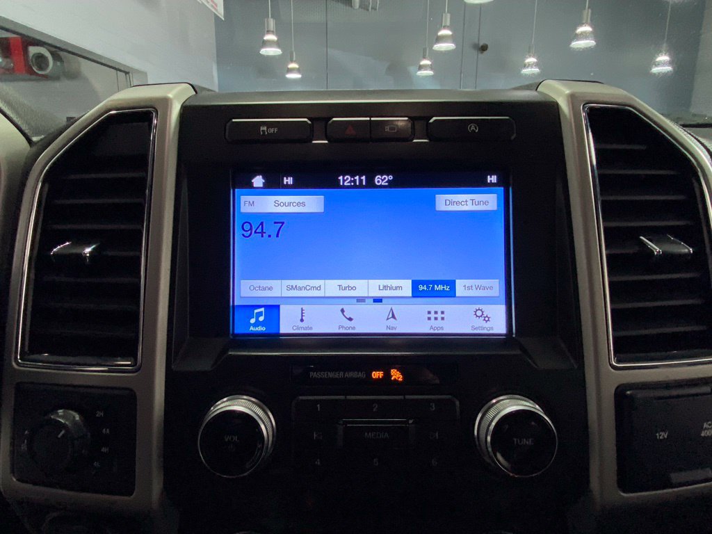 Used 2019 Ford F150 Lariat w/ Equipment Group 502A Luxury AWD/4WD image 23