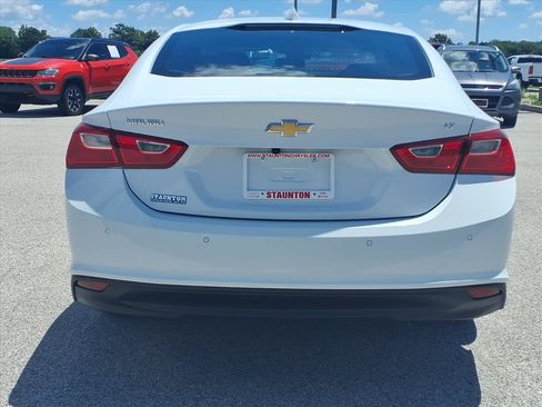 Used 2025 Chevrolet Malibu LT FWD image 25