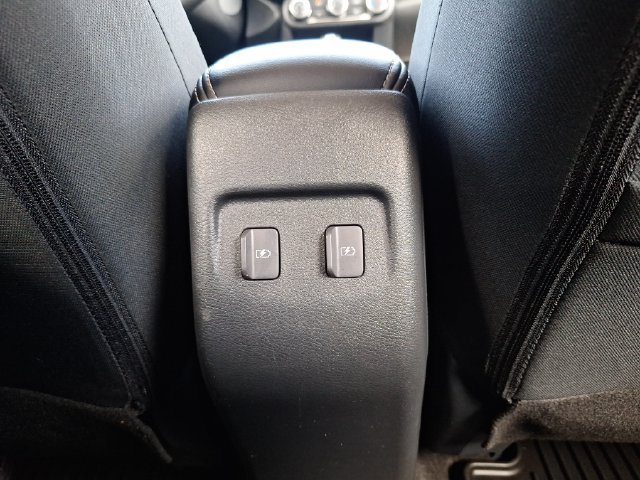 Certified 2024 Nissan Kicks SV FWD image 31