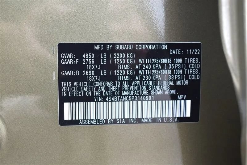 Used 2023 Subaru Outback Limited AWD/4WD image 35