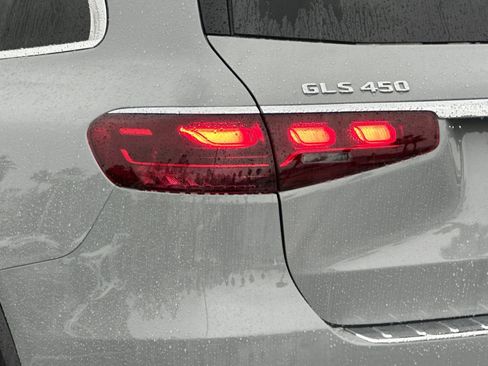 New 2026 Mercedes-Benz GLS 450 4MATIC image 14