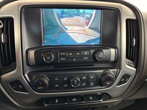 Used 2017 GMC Sierra 1500 SLE w/ SLE Value Package AWD/4WD image 16