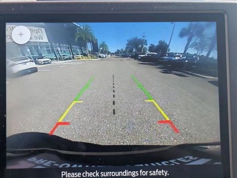 Used 2021 Ford Edge SE image 13