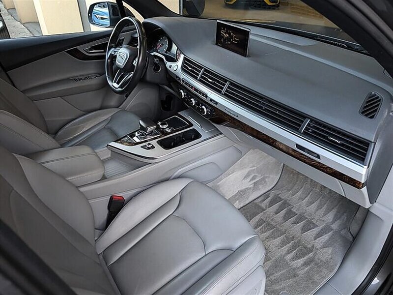 Used 2019 Audi Q7 2.0T Premium w/ Convenience Package AWD/4WD image 4